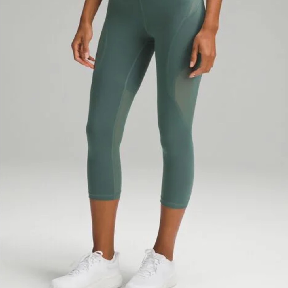 NWT lululemon Wunder Train Mesh Panel HR Crop 21” in Medium Forest (green) Size4 - Picture 6 of 8